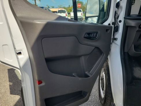 Used 2023 Ford Transit 250 Medium Roof image 15