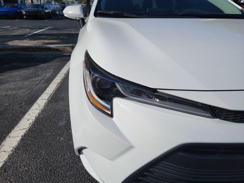 Used 2023 Toyota Corolla LE FWD image 7
