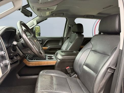 Used 2018 Chevrolet Silverado 3500 LTZ w/ Duramax Plus Package image 17