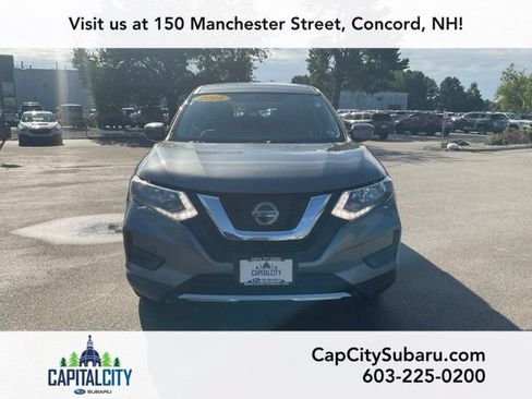 Used 2018 Nissan Rogue S AWD/4WD image 3