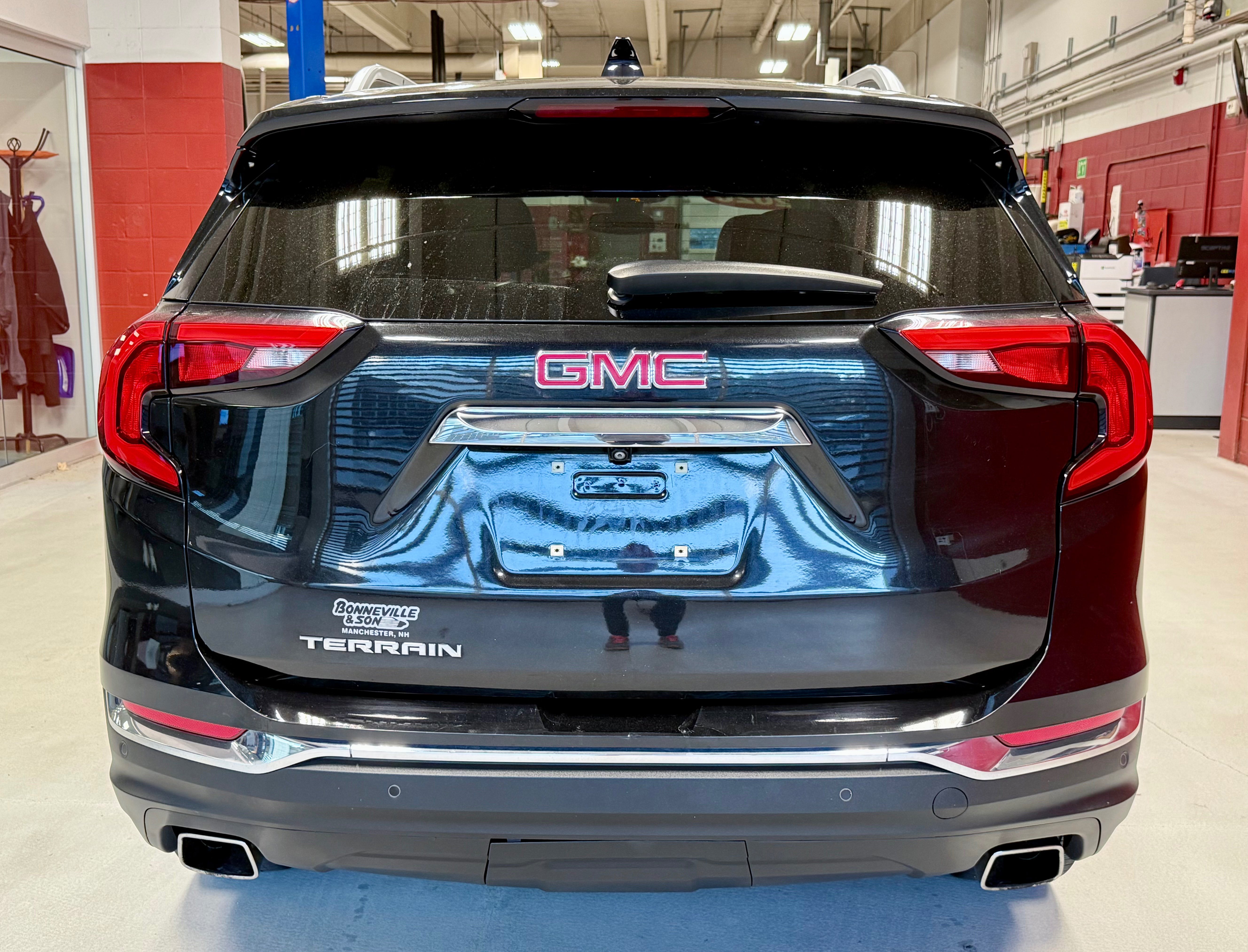 Used 2020 GMC Terrain SLT w/ Preferred Package FWD image 6