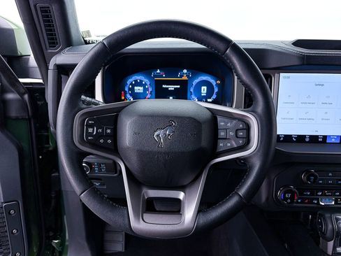 Used 2025 Ford Bronco Outer Banks AWD/4WD image 32