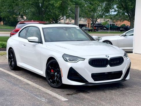 Used 2025 BMW 230i xDrive Coupe w/ M Sport Package AWD/4WD image 1