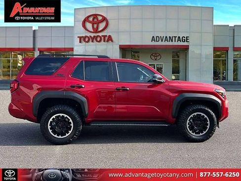 Used 2025 Toyota 4Runner TRD Off-Road Premium image 5