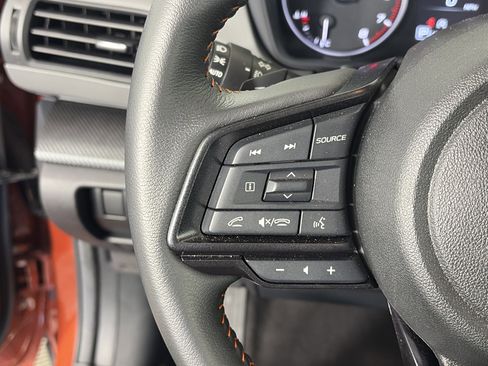 Used 2025 Subaru Crosstrek 2.5i Limited w/ Crosstrek Mirror Package image 26