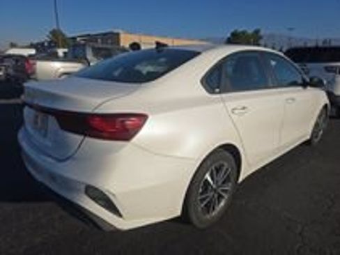 Used 2024 Kia Forte LXS FWD image 12