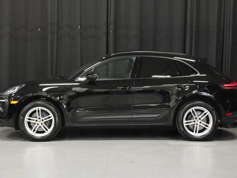 Certified 2026 Porsche Macan AWD/4WD image 2