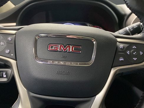 Used 2019 GMC Acadia Denali w/ Technology Package AWD/4WD image 16