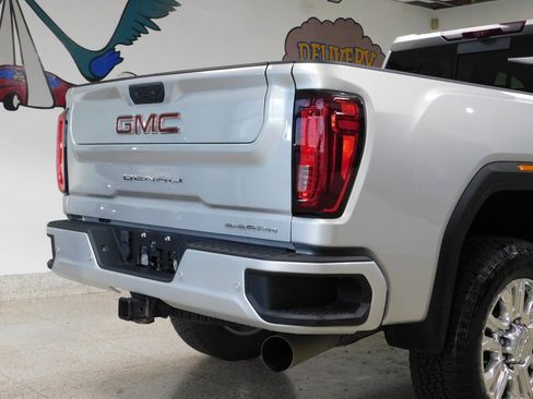 Used 2022 GMC Sierra 3500 Denali w/ Technology Package image 85