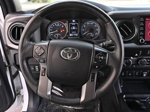 Used 2021 Toyota Tacoma TRD Off-Road w/ Technology Package image 19