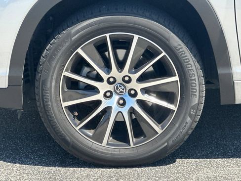 Used 2018 Toyota Highlander SE FWD image 37