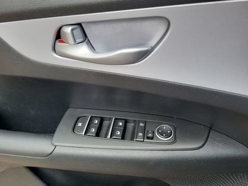 Used 2024 Kia Forte LXS w/ LXS Technology Package FWD image 22
