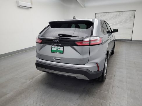 Used 2024 Ford Edge SEL image 7