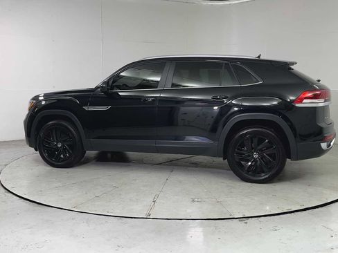 Used 2022 Volkswagen Atlas Cross Sport SE w/ Black Wheel Package AWD/4WD image 5