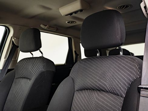 Used 2018 Dodge Journey SE w/ Popular Equipment Group image 18