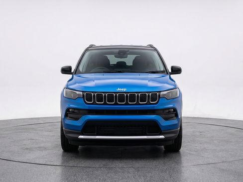 Used 2025 Jeep Compass Limited image 2