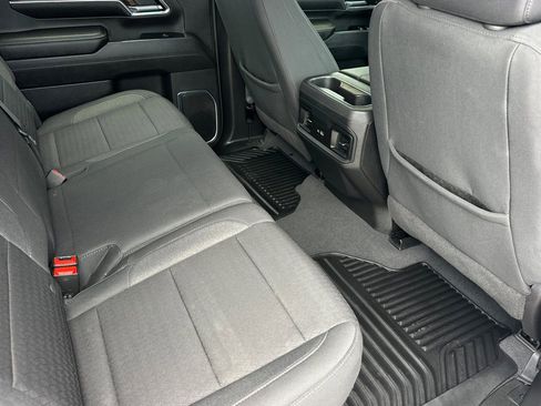 Used 2024 Chevrolet Silverado 3500 LT w/ Convenience Package RWD image 18