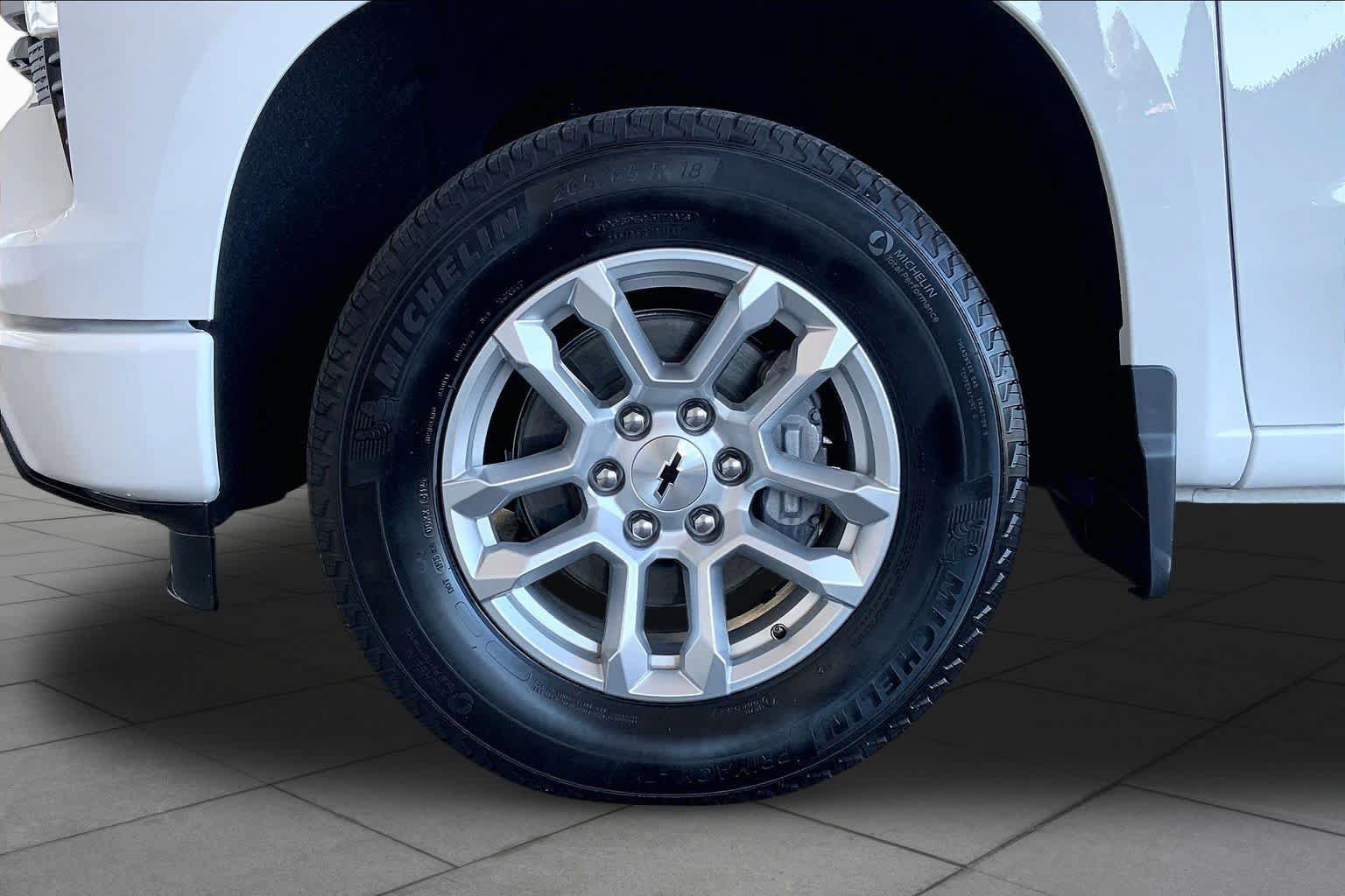 Used 2026 Chevrolet Silverado 1500 RST RWD image 21