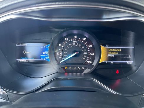 Used 2020 Ford Fusion SE AWD/4WD image 23