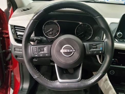Used 2023 Nissan Rogue SL AWD/4WD image 24
