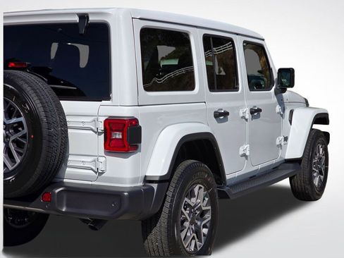 New 2026 Jeep Wrangler Sahara image 44