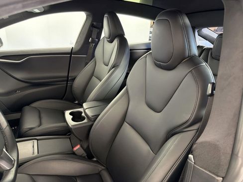 Used 2021 Tesla Model S Performance image 25