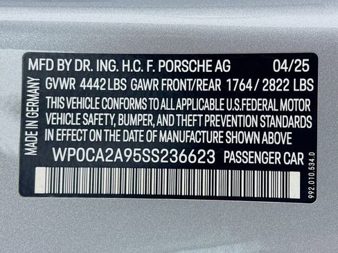 Certified 2025 Porsche 911 Carrera RWD image 33