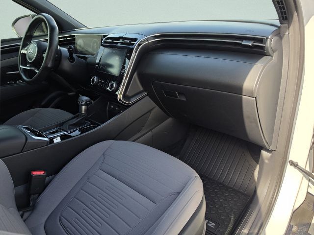 Used 2022 Hyundai Santa Cruz SEL w/ Activity Package FWD image 16
