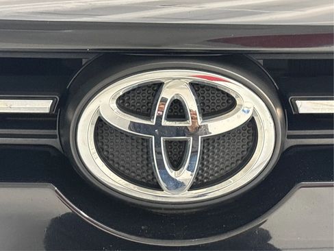 Used 2022 Toyota 4Runner SR5 image 35