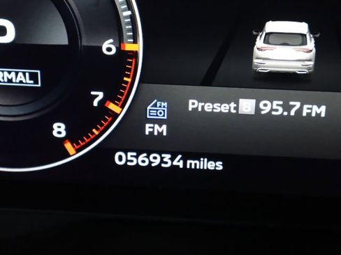 Used 2022 Mitsubishi Outlander SEL image 29