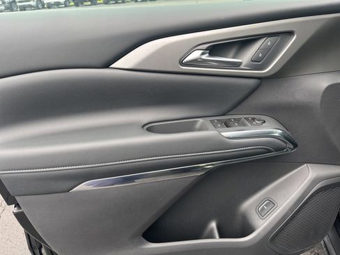 New 2026 Chevrolet Traverse LT w/ Driver Confidence Package image 12