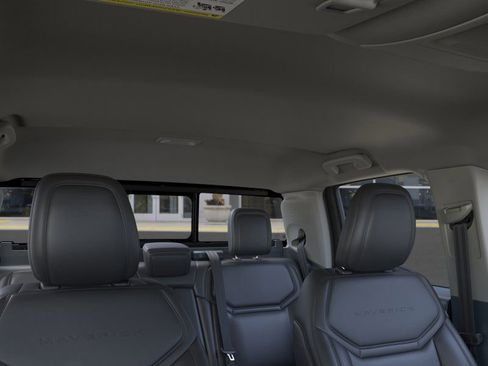 New 2025 Ford Maverick Lariat w/ Black Appearance Package image 12
