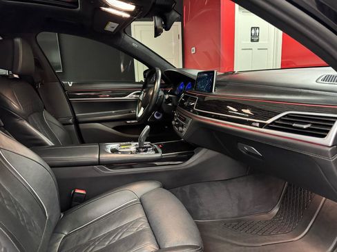 Used 2018 BMW ALPINA B7 xDrive AWD/4WD image 64