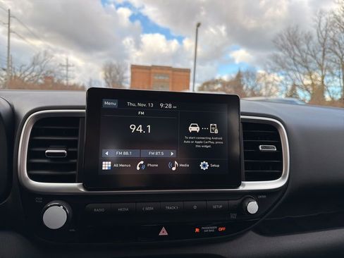 New 2026 Hyundai Venue SE image 18