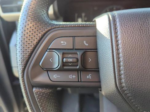 Used 2025 Toyota Tacoma SR image 12