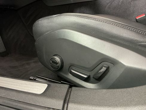 Used 2022 Volvo S60 B5 Inscription image 21