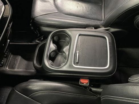 Used 2020 Chrysler Pacifica Touring-L Plus image 21