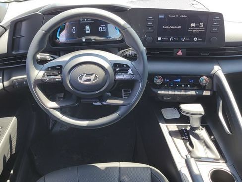 New 2026 Hyundai Elantra SEL Sport FWD image 6