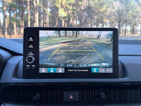 Used 2024 Honda CR-V Sport Touring image 4