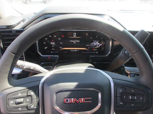 New 2026 GMC Sierra 3500 SLT w/ SLT Premium Package AWD/4WD image 19