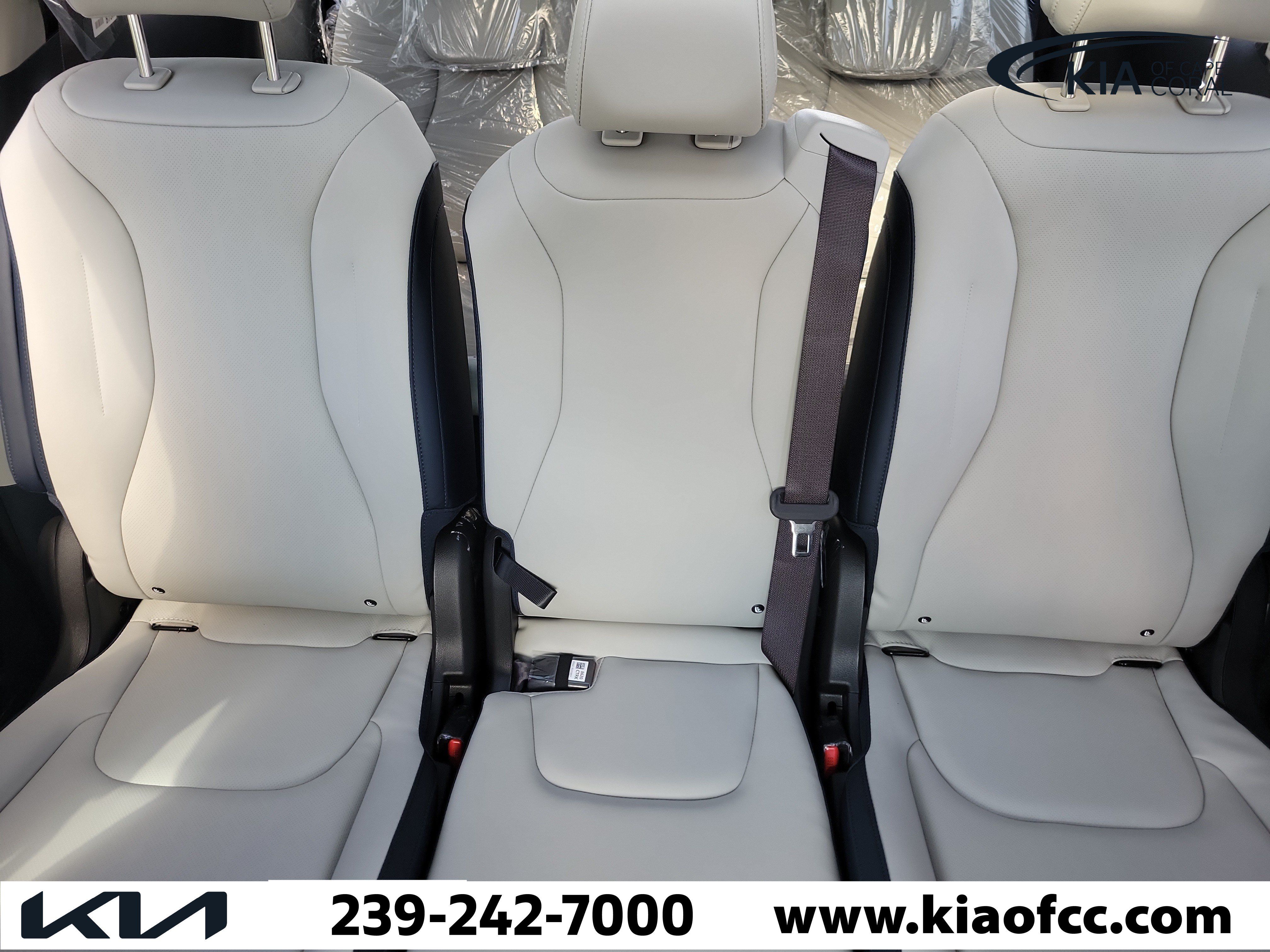 New 2027 Kia Carnival SX FWD image 30