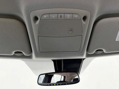 Used 2019 Nissan Leaf SV w/ SV Technology Package FWD image 48