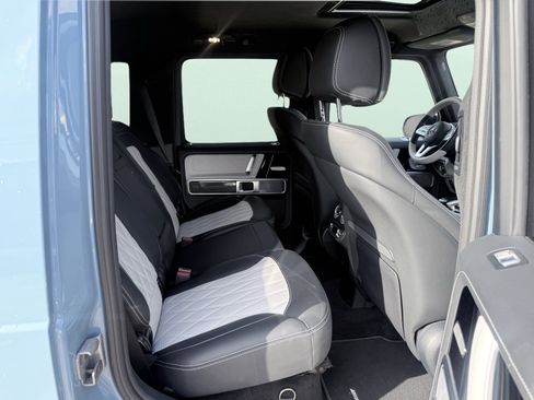 Used 2023 Mercedes-Benz G 550 image 40