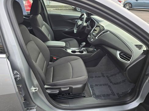 Used 2024 Chevrolet Malibu LT w/ Sport Edition FWD image 11