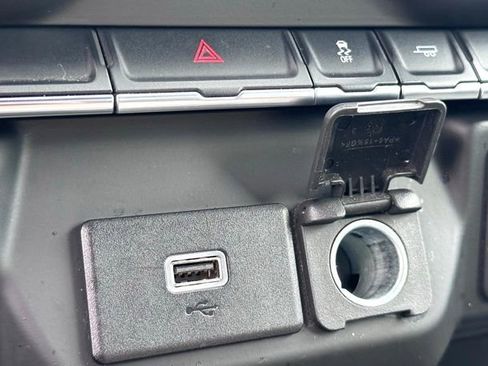 Used 2020 Chevrolet Silverado 1500 W/T image 21