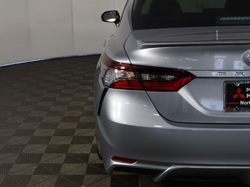 Used 2023 Toyota Camry SE image 12