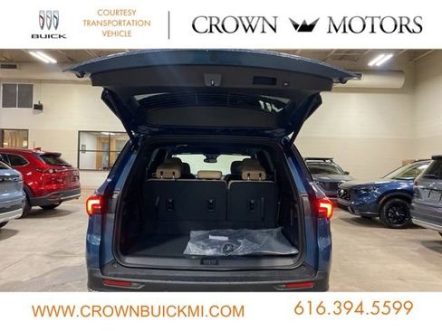 Used 2025 Buick Enclave Preferred w/ LPO, Floor Liner Package image 32