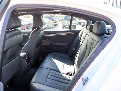 Used 2023 BMW 540i 540i w/ M Sport Package image 39