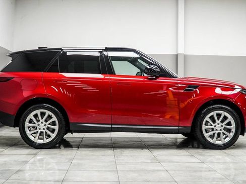 Used 2025 Land Rover Range Rover Sport SE AWD/4WD image 7