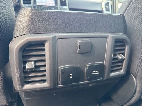 Used 2018 Ford F150 XLT w/ Equipment Group 302A Luxury image 12